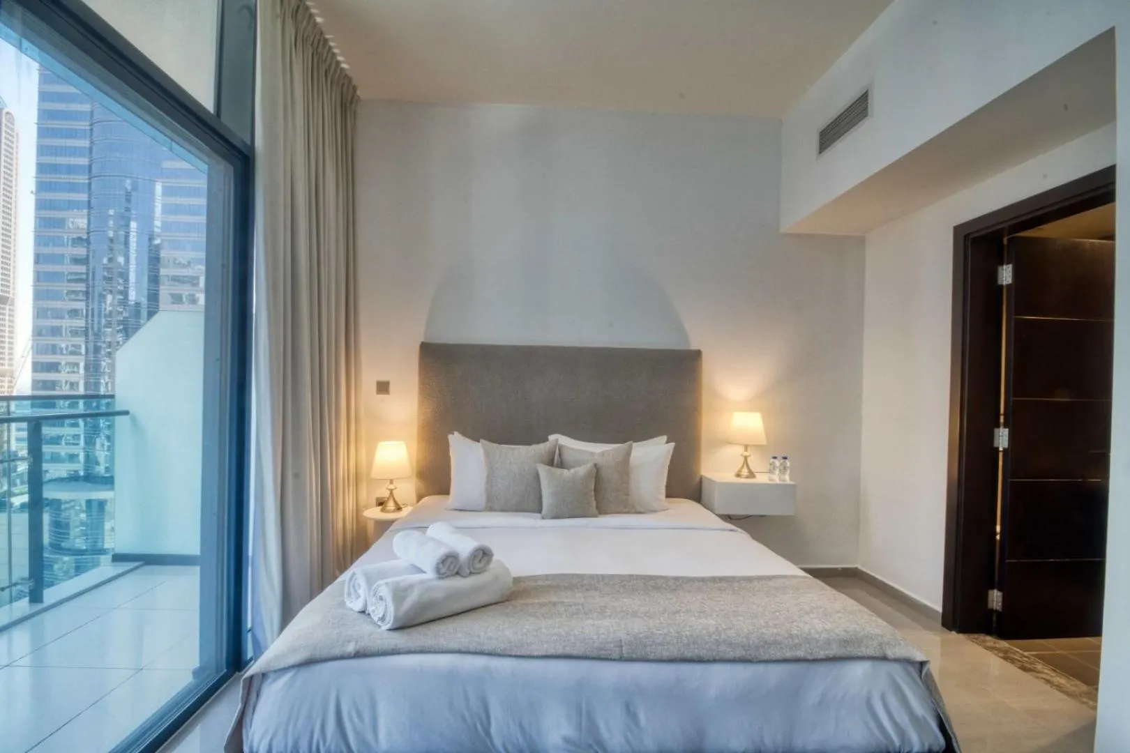 Apartment 1-Bedroom In Merano Tower, Business Bay With City Views Dubai